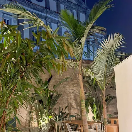 Albergue Osa - Stella - Garden With Bar Nápoles